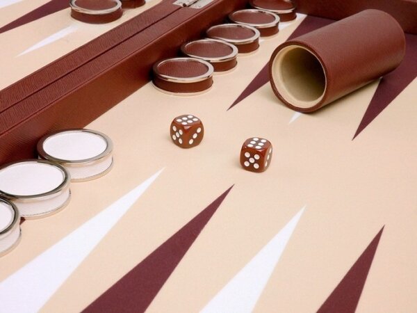 Wycliffe Brothers® 23-inch Backgammon Set with 1.75-inch Nickel Checkers - Brown Case with Beige Field - Prestige Class - Image 5