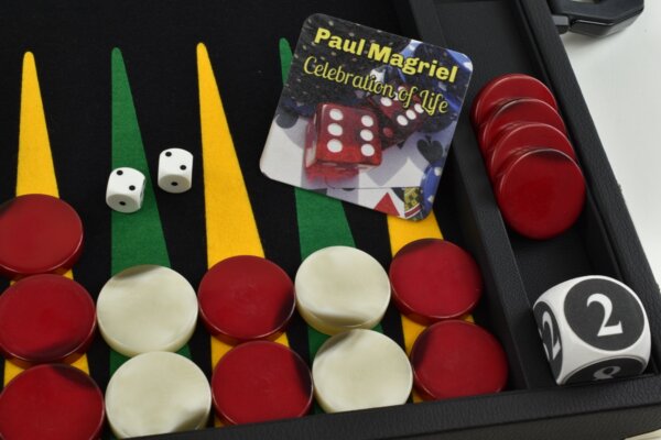 Black/ Green - Yellow FTH Tournament Size Backgammon Board. 45mm Red & White Checkers - Image 3