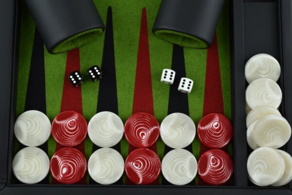 Flecked Green - Red/Black FTH Tournament Backgammon Set - Image 3