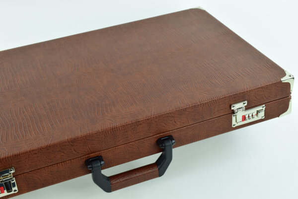"Mocha Alligator" - Special Edition Sand-Brown-Black FTH Tournament Size Backgammon Board. 45mm Checkers - Image 5