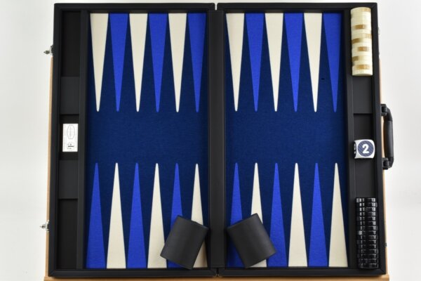 Pacific Blue - Blue/White FTH Tournament Backgammon Set - Image 4