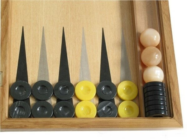 Oak Backgammon Set with Racks - Image 3